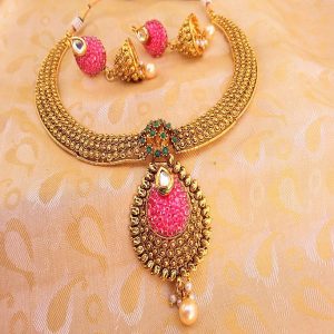 Pretty Multi-Color Kemp Antique Necklace Set
