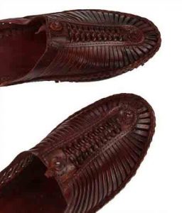 Outstanding Cherry Red Men Kolhapuri Half Shoe