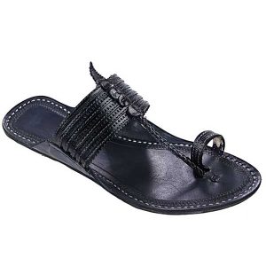 cross chappal price