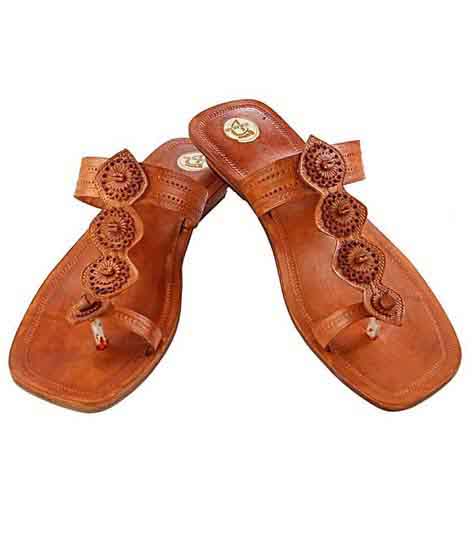 Kolhapuri Women Red Heels - Buy Kolhapuri Women Red Heels Online at Best  Price - Shop Online for Footwears in India | Flipkart.com
