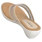 Women's Cream Colour Synthetic Leather Sandals