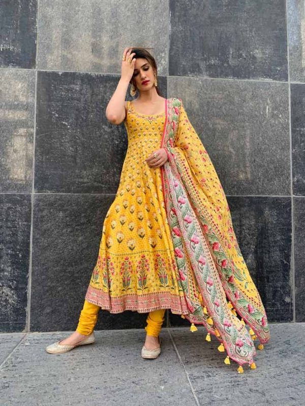 Kriti Sanon In Floral Printed Yellow Anarkali Suit Zakarto