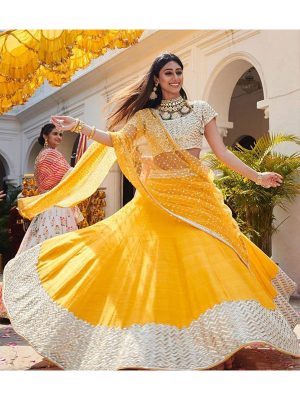 Priyanka Chopra's bold fashion has made her a global style icon | CNN