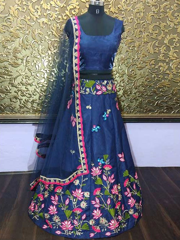 New Nushrat Bharucha in Blue Colored Beautiful Embroidered Banglory ...