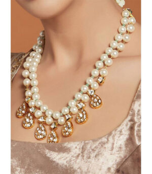 Tear Drop White And Gold Pearl Necklace