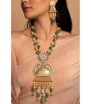 Gorgeous Gold And Green Necklace Set For Weddings