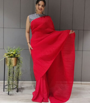 Red Beautiful Designer Jhalar Pallu Half-Pleated Saree