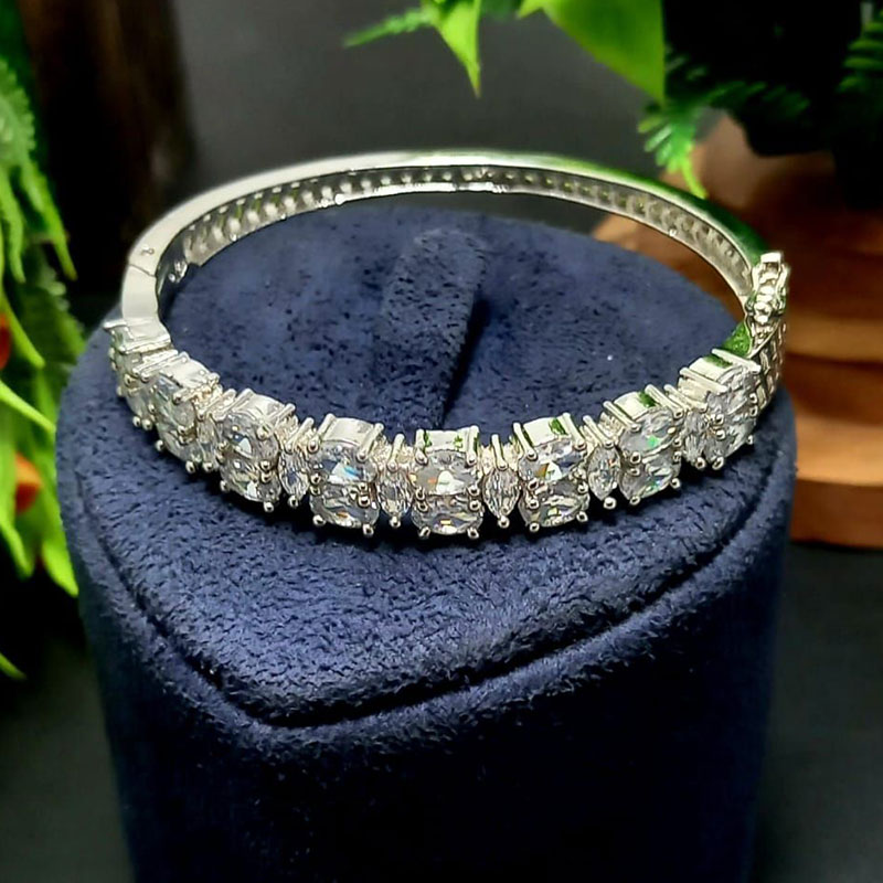 Timeless Beauty 14KT Diamond Bracelet | Tallajewellers